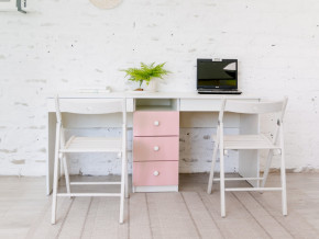 Стол письменный двухместный В 5 розовый в Губахе - gubaha.magazinmebel.ru | фото
